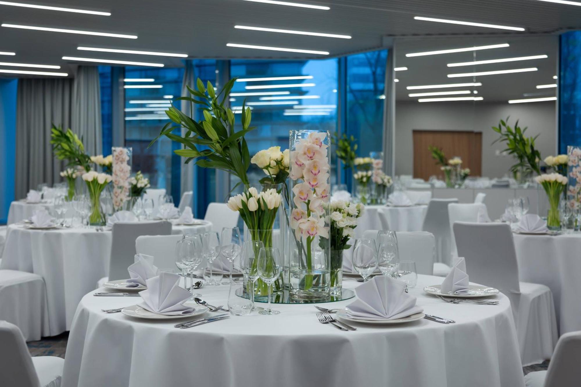 Courtyard By Marriott Bucharest Floreasca Kültér fotó